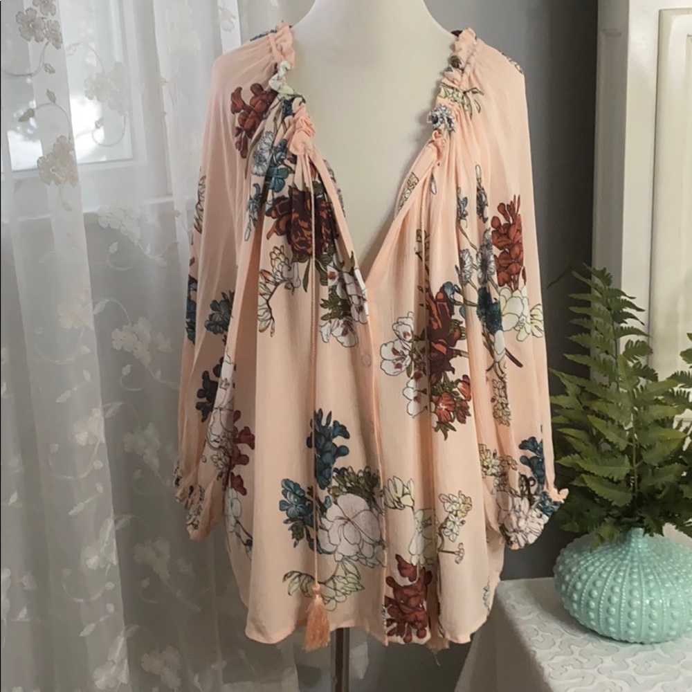 Bluheaven peach floral peasant top